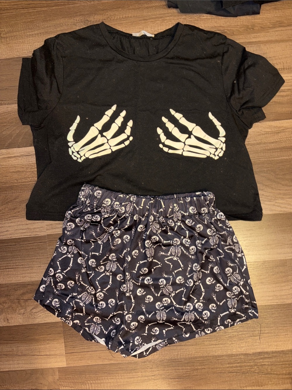 Cropped skull shirt and short pajama set